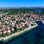 Jagoda Brodarica (Sibenik-Knin)