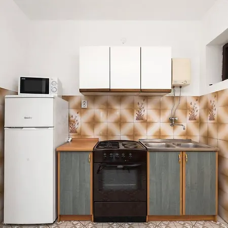 Jagoda Brodarica (Sibenik-Knin)