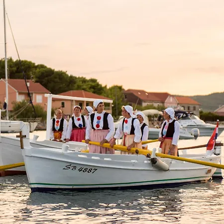 Jagoda Brodarica (Sibenik-Knin)